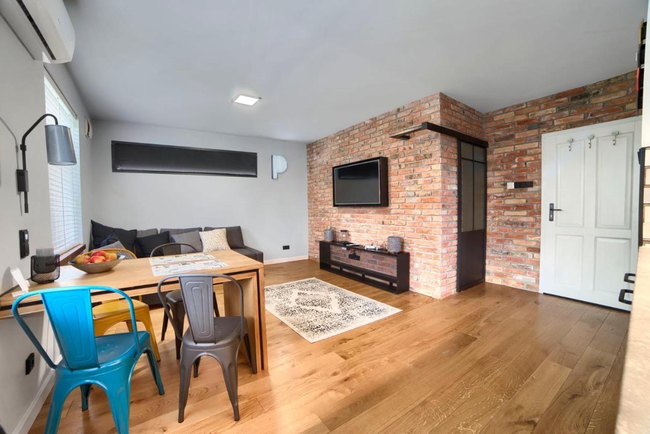 Apartament Sienkiewicza23 Apartment วาโดวิเซ ภายนอก รูปภาพ
